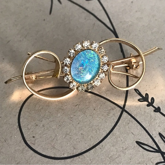 ✨Sold✨Vintage Costume Jewelry Brooch With Blue Faux Stone & Rhinestones - Picture 2 of 9